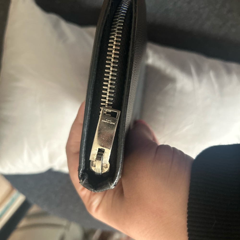 Saint Laurent Zip-Around Organizer Wallet Like New - Picture 3 of 12